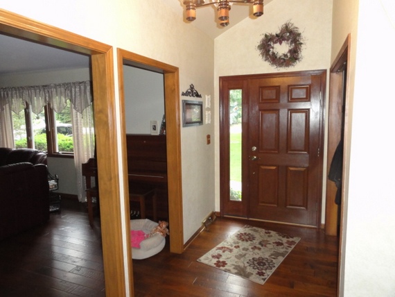 dave-klen-foyer-moldings-1 front door moldings
